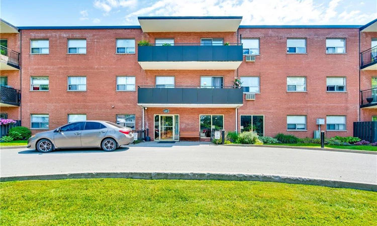 319-485 Thorold Road