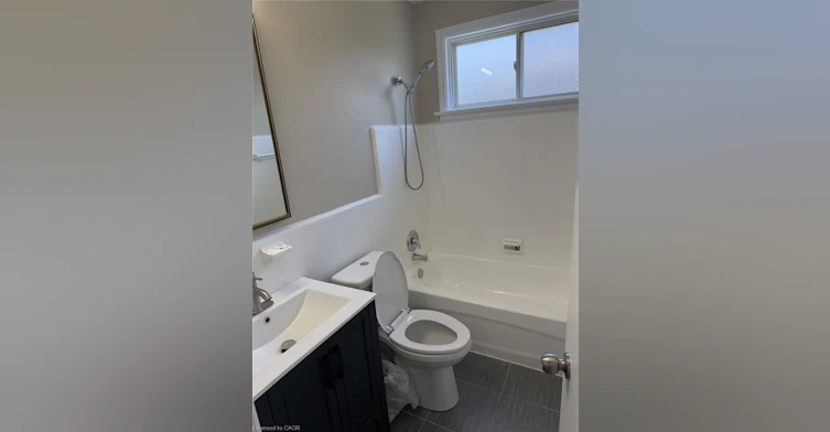 Upper-377 Martin Street, Milton, ON, L9T 2R6 - 4