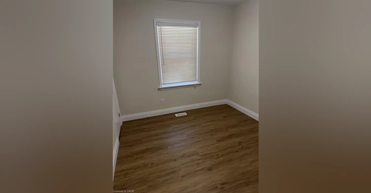 Upper-377 Martin Street, Milton, ON, L9T 2R6 - 7