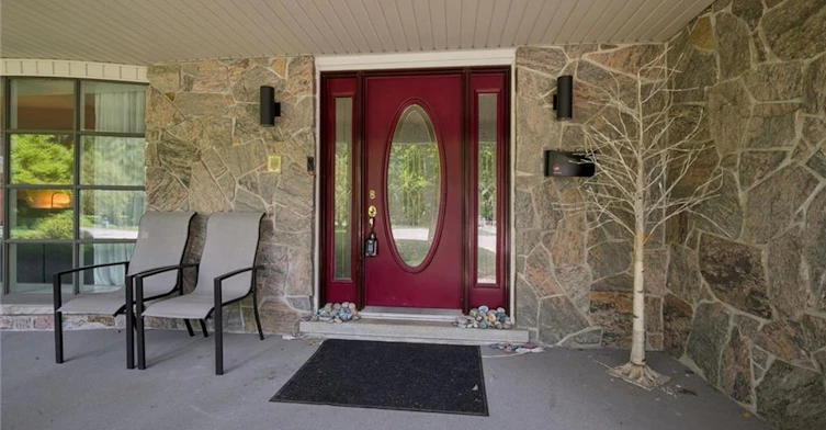 15 Wildwood Place, Waterloo, ON, N2L 4B2 - 4