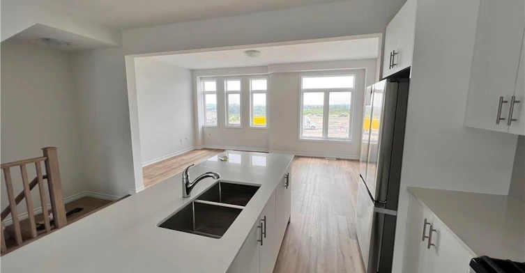 08-290 Equestrian Way, Cambridge, ON, N3E 0E7 - 4