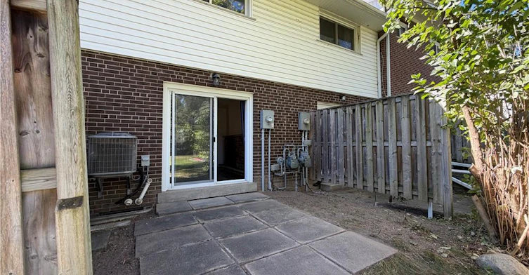 276 Westcourt Place, Waterloo, ON, N2L 2R7 - 18