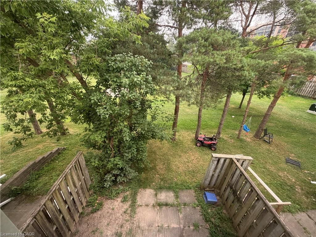276 Westcourt Place, Waterloo, ON, N2L 2R7 - 18