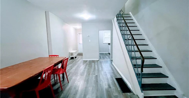 276 Westcourt Place, Waterloo, ON, N2L 2R7 - 6