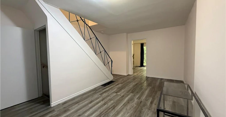 276 Westcourt Place, Waterloo, ON, N2L 2R7 - 7