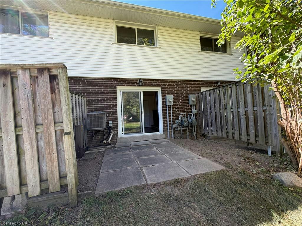 276 Westcourt Place, Waterloo, ON, N2L 2R7 - 19