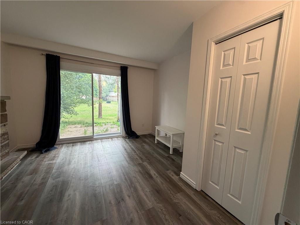 276 Westcourt Place, Waterloo, ON, N2L 2R7 - 10