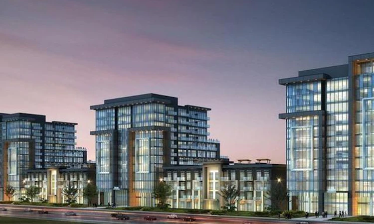 103-470 Dundas Street E