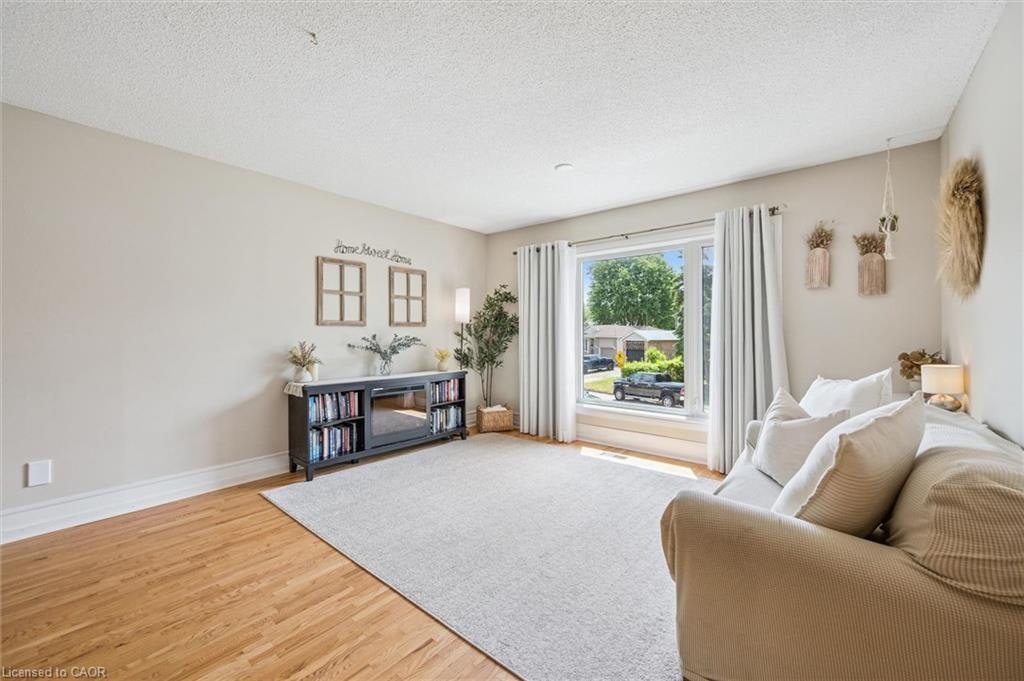 24 Byton Lane, Cambridge, ON, N1S 4L9