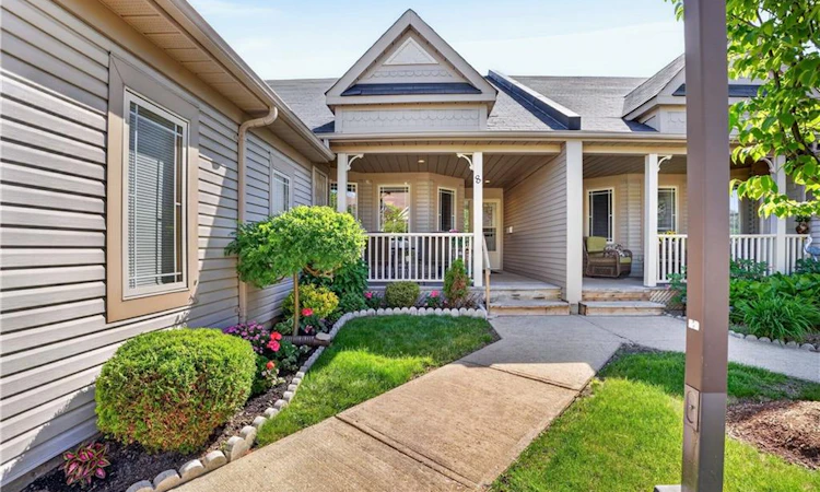 8-50 Midland Drive