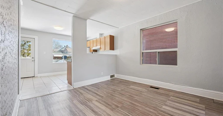 352 Duke Street W, Kitchener, ON, N2H 3Y3 - 7