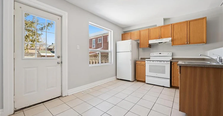 352 Duke Street W, Kitchener, ON, N2H 3Y3 - 9