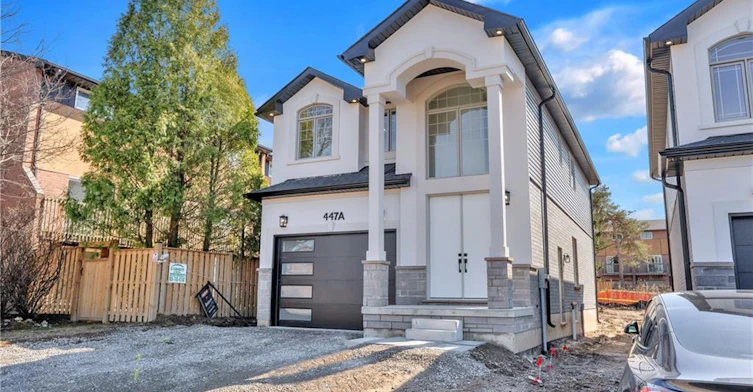 447 A Stone Church Road W, Hamilton, ON, L9B 1R7 - 3