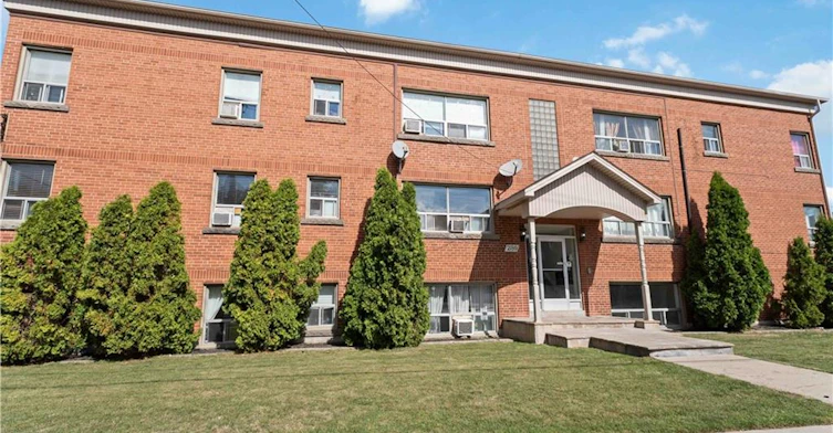 8-2189 King Street E, Hamilton, ON, L8K 1W8 - 3