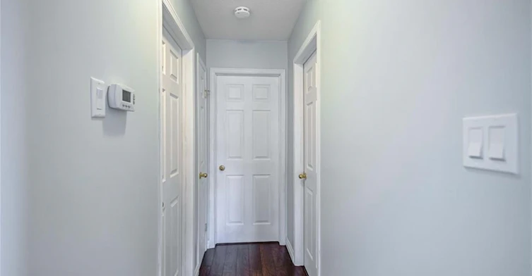 8 Brantdale Avenue, Hamilton, ON, L9C 1B7 - 8