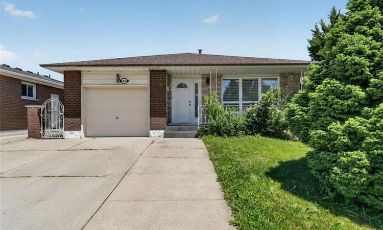 128 Hadeland Avenue