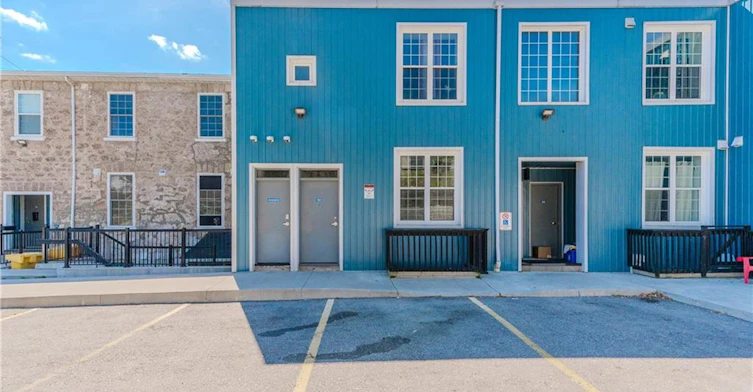 101-58 Beverly Street, Cambridge, ON, N1R 3Z7 - 2