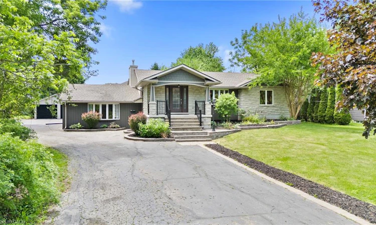 404 Hamilton Drive