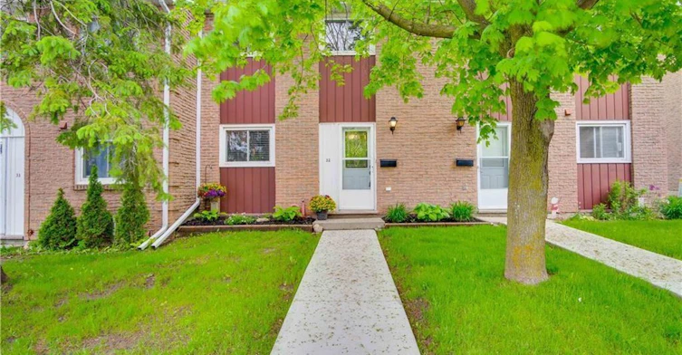 32-206 Green Valley Drive, Kitchener, ON, N2P 1G9