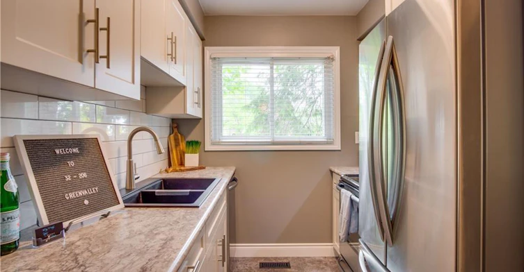 32-206 Green Valley Drive, Kitchener, ON, N2P 1G9 - 9