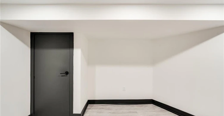 BASEMENT-183 Maplewood Avenue, Hamilton, ON, L8M 1X6 - 12