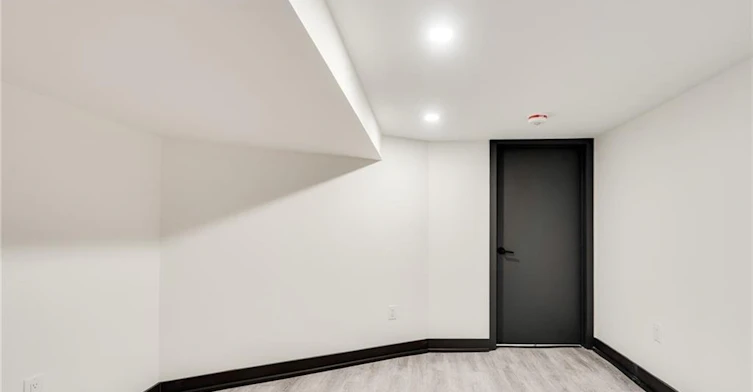 BASEMENT-183 Maplewood Avenue, Hamilton, ON, L8M 1X6 - 11