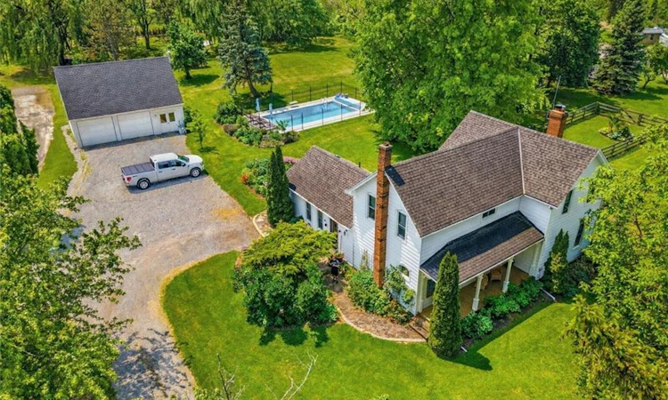 519 Queenston Road