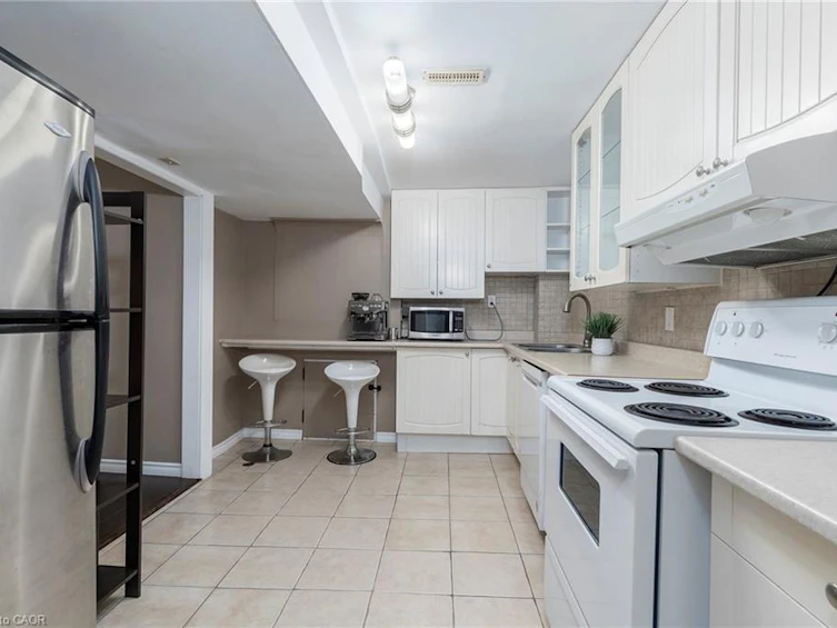 193 Pine Cove Road, Burlington, ON, L7N 1W1 - 18