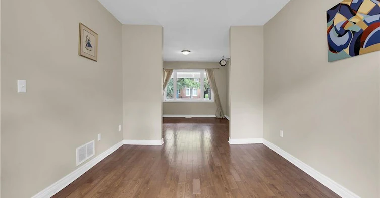 31 Gibson Avenue, Hamilton, ON, L8L 6J4 - 10