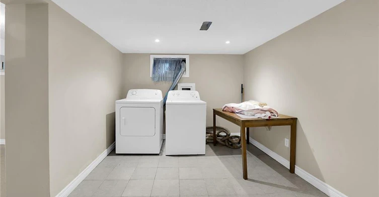 31 Gibson Avenue, Hamilton, ON, L8L 6J4 - 35