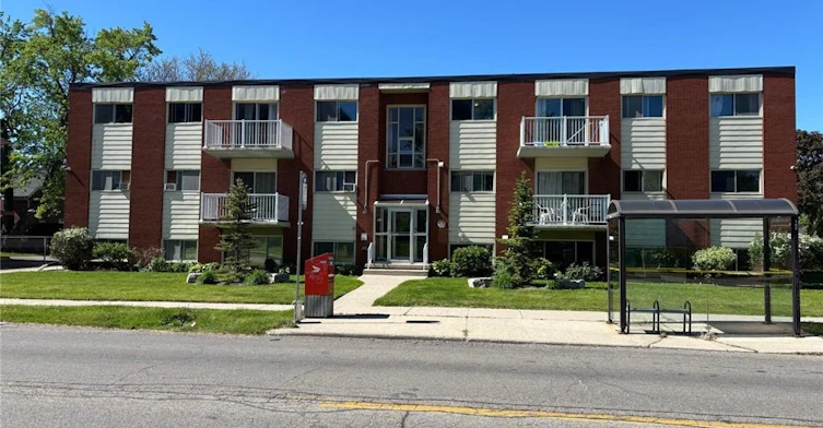 5-357 Connaught Street, Kitchener, ON, N2C 1B9 - 2