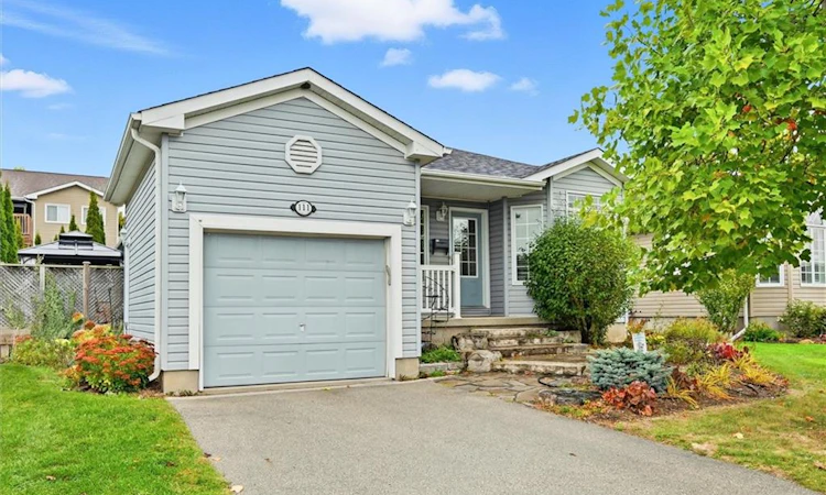 111 Gracehill Crescent