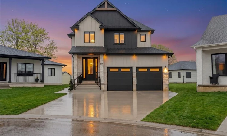 12 Macneil Court