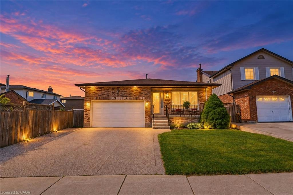 565 Stone Church Road W, Hamilton, ON, L9B 1A5