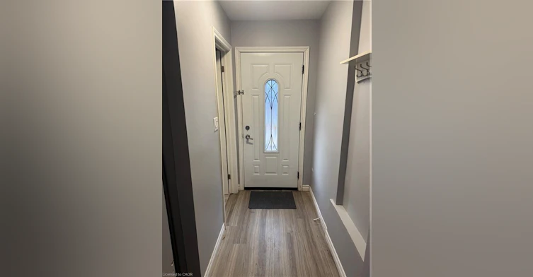 61 Waterloo Drive, Kitchener, ON, N2H 3V1 - 3