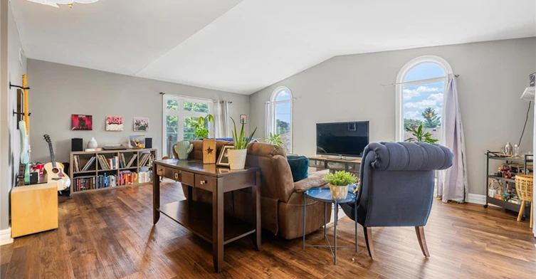 Upper-630 Drury Lane, Burlington, ON, L7R 2X6 - 10