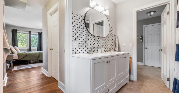 Upper-630 Drury Lane, Burlington, ON, L7R 2X6 - 6