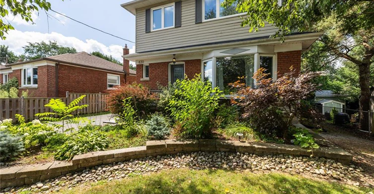 Upper-630 Drury Lane, Burlington, ON, L7R 2X6 - 2