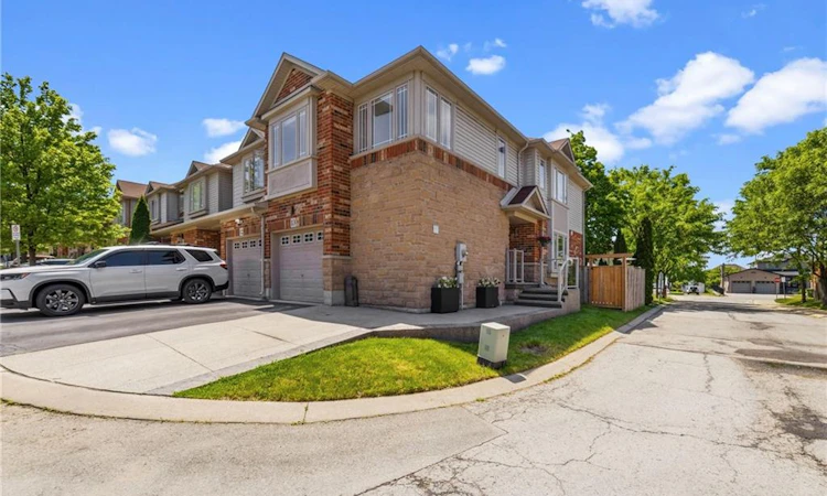 13-242 Upper Mount Albion Road