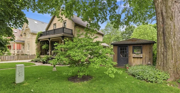 31 John Street E, Waterloo, ON, N2J 1E6 - 4