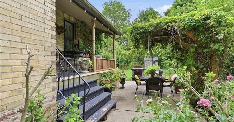 31 John Street E, Waterloo, ON, N2J 1E6 - 21