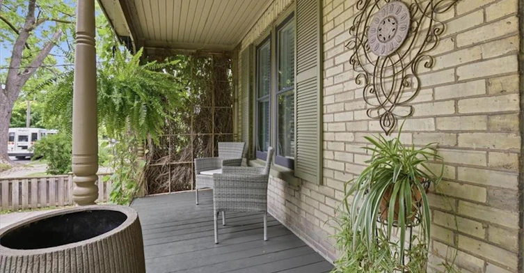 31 John Street E, Waterloo, ON, N2J 1E6 - 6