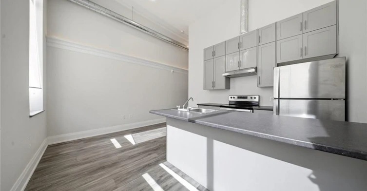 303-11 Queen Street, Brantford, ON, N3T 3B1 - 2