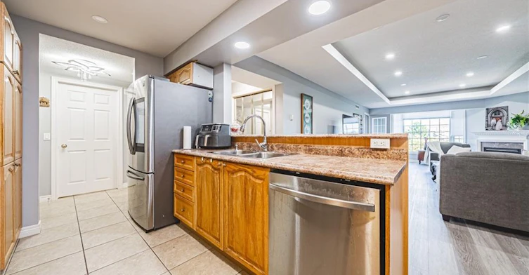 308-990 Golf Links Road, Hamilton, ON, L9K 1J8 - 10