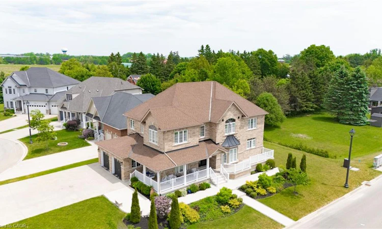 11 Aitken Court