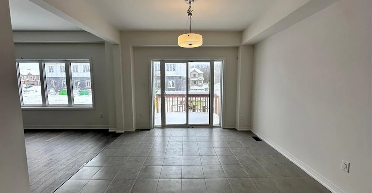 UPPER-26 Mckernan Avenue, Brantford, ON, N3V 0C2 - 2
