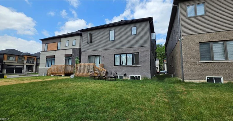 UPPER-26 Mckernan Avenue, Brantford, ON, N3V 0C2 - 17