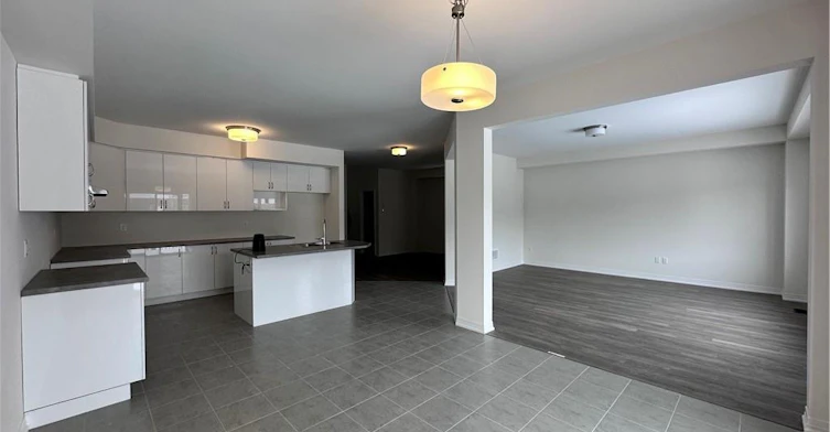 UPPER-26 Mckernan Avenue, Brantford, ON, N3V 0C2 - 3