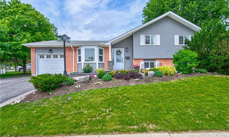 399 Grand River Boulevard