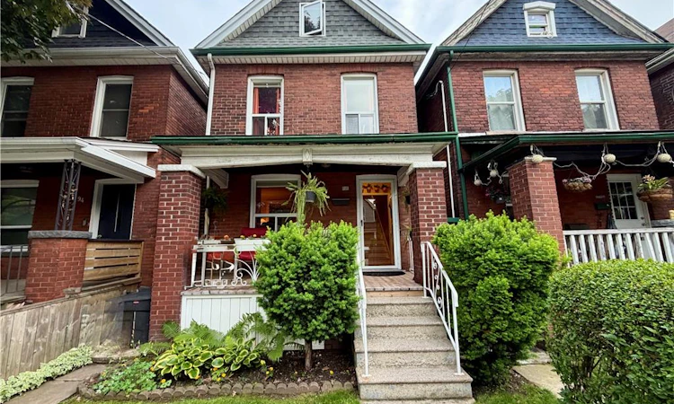 92 Case Street